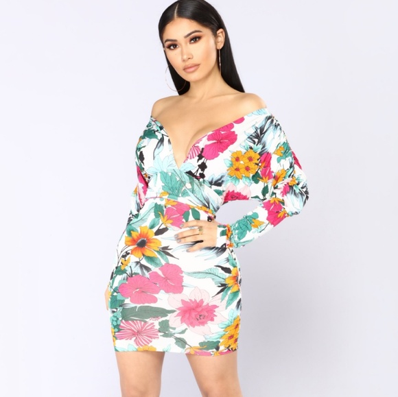 Fashion Nova Dresses & Skirts - Fashion nova Tropical Print dress